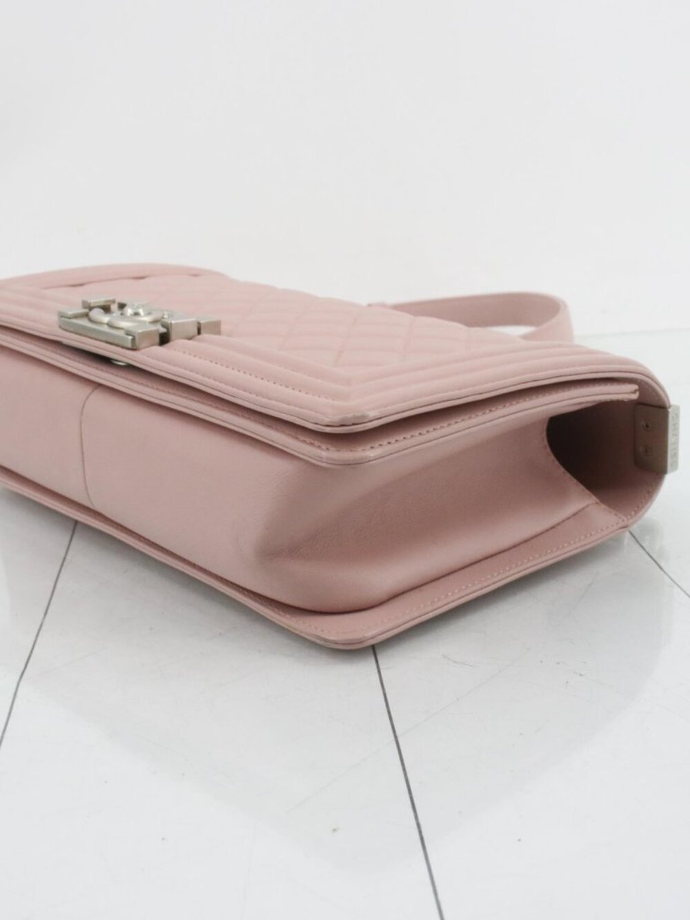 Chanel Pink Boy Bag 20-Series - Picture 6 of 16